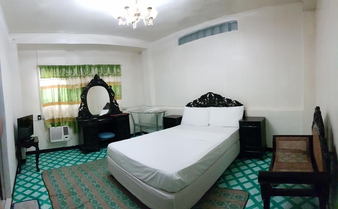 Third & Sean'S Place Legazpi Ngoại thất bức ảnh